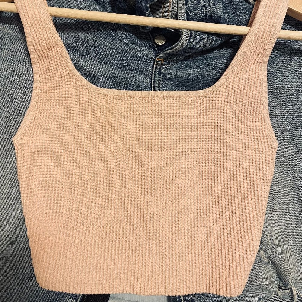 Light Pink Aritzia Babaton Sculpt Knit Squareneck Cropped Tank